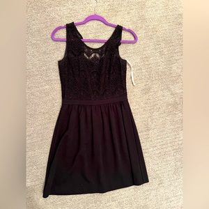 Lilly Pulitzer LBD - flattering and timeless!